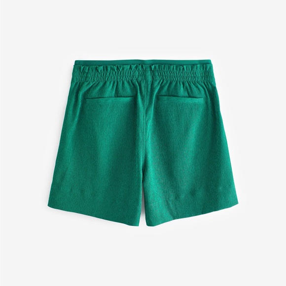 NWT Athleta Green Echo Shorts Size 16 Plus Size Athletic Shorts Workout - Picture 2 of 12